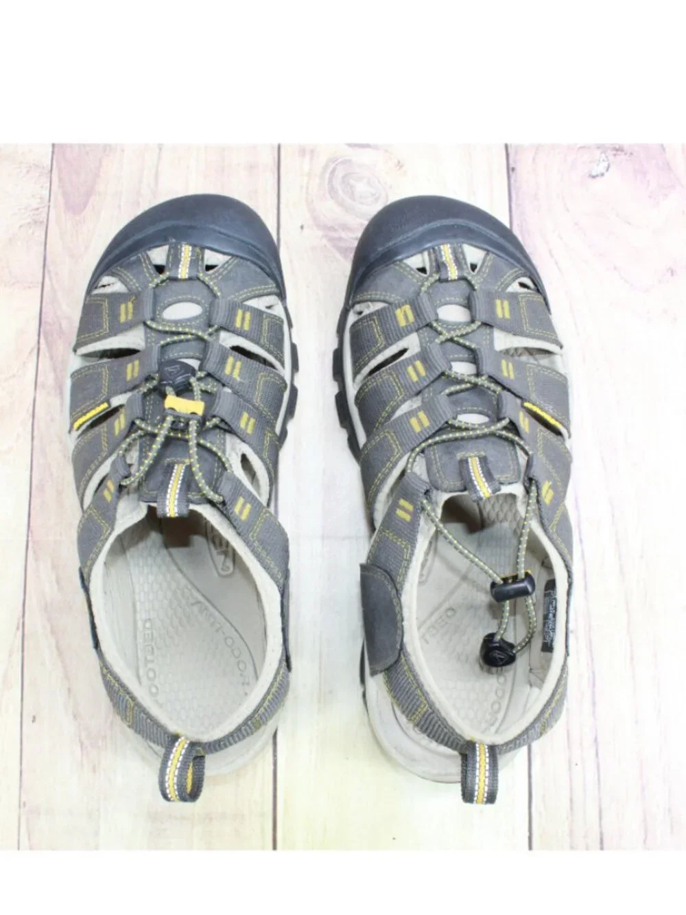 Keen Newport H2 Sandals Hiking Raven Aluminum Color Shoes Size 10